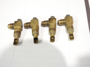 USED SET OF HILBORN  4  104A NOZZLES   TYPICALLY IN 4 PORTS FOR BB ENGINES OVER 500 CI